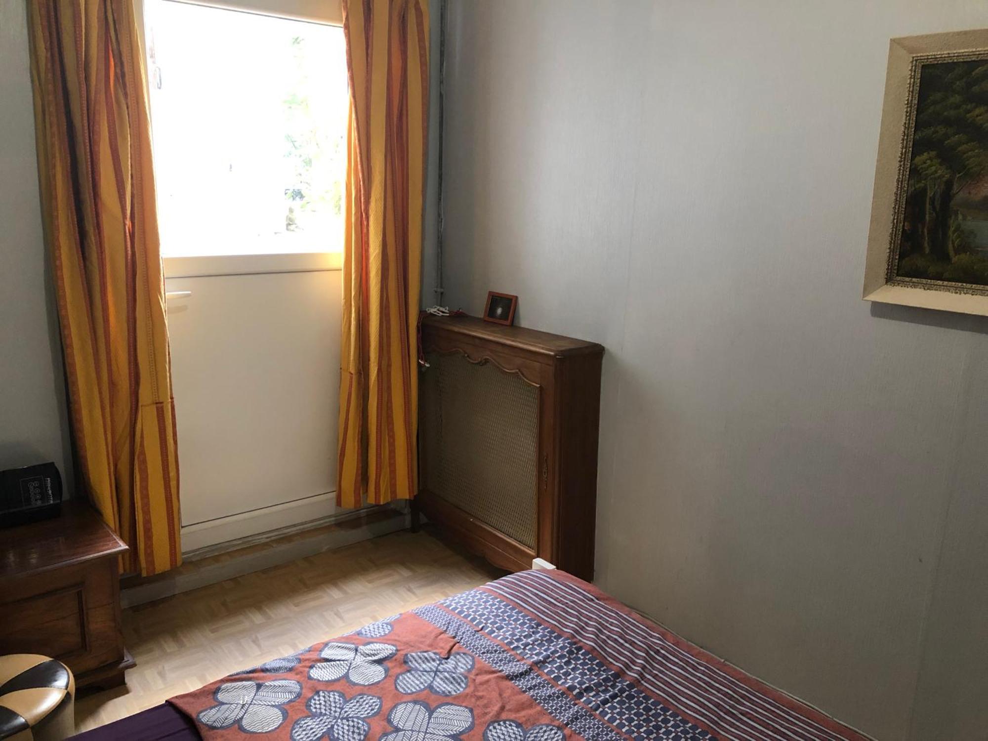 פריז Guesthouse Familial Pour 2,3,4 Personnes De 44M2- Accessible Handic -Rez De Chaussee-Vues Sur Rue Et Patio Prive - Sejour, Chambre Separee-Cuisine,Salle De Bain,Lit Double Et Canape-Lit 2Pers-Entree De La Rue Berzelius-5 Minutes Du Metro Brochant-Lig מראה חיצוני תמונה